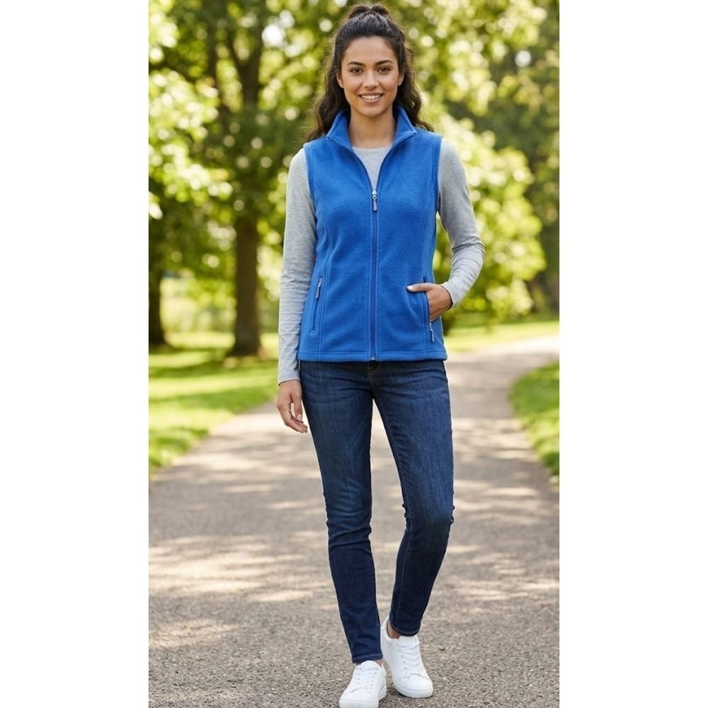 Karen Scott Sport Women's Size PS Full Zip Zeroproof Fleece Vest Ultra Blue